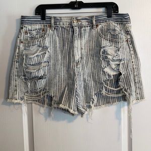 GUC - American Eagle high-waisted shorts Sz 16